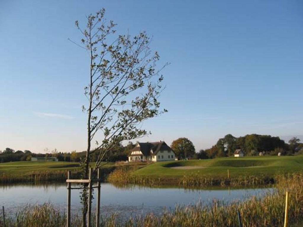 Golfcentrum Schloss Karnitz Ruegen Garz  Bagian luar foto